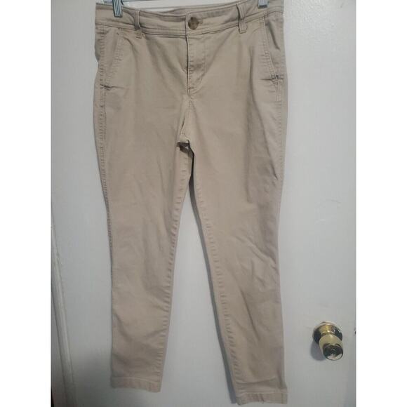 Old Navy Skinny Women's Khaki Pants Size 6 Regular - Picture 1 of 4